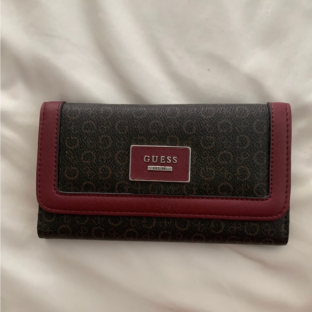 GUESS BURGUNDY WALLET